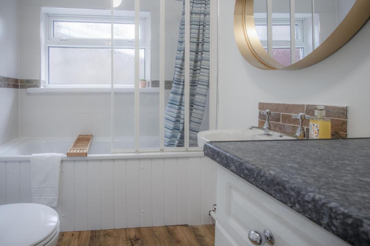 Langland Road - 1 Bedroom - Mumbles *
