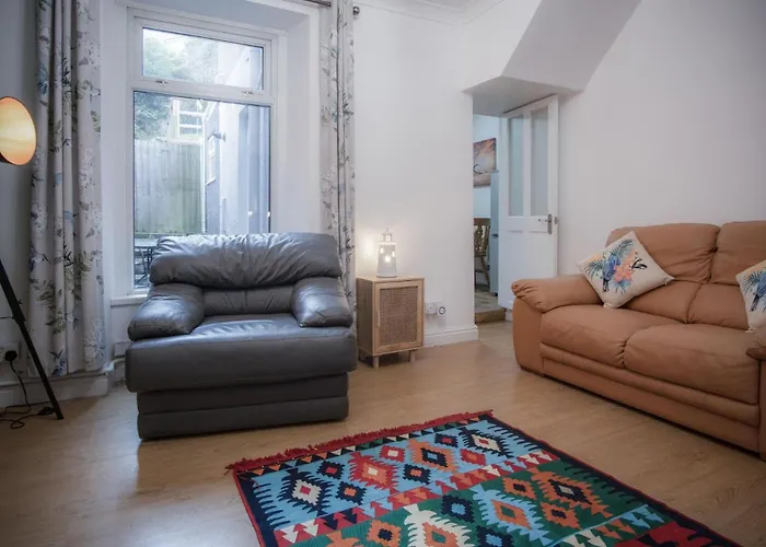 Langland Road - 1 Bedroom Apartment - Mumbles